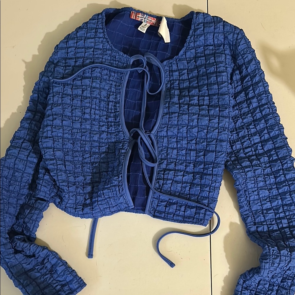 Urban Outfitters Blue puffy tie top